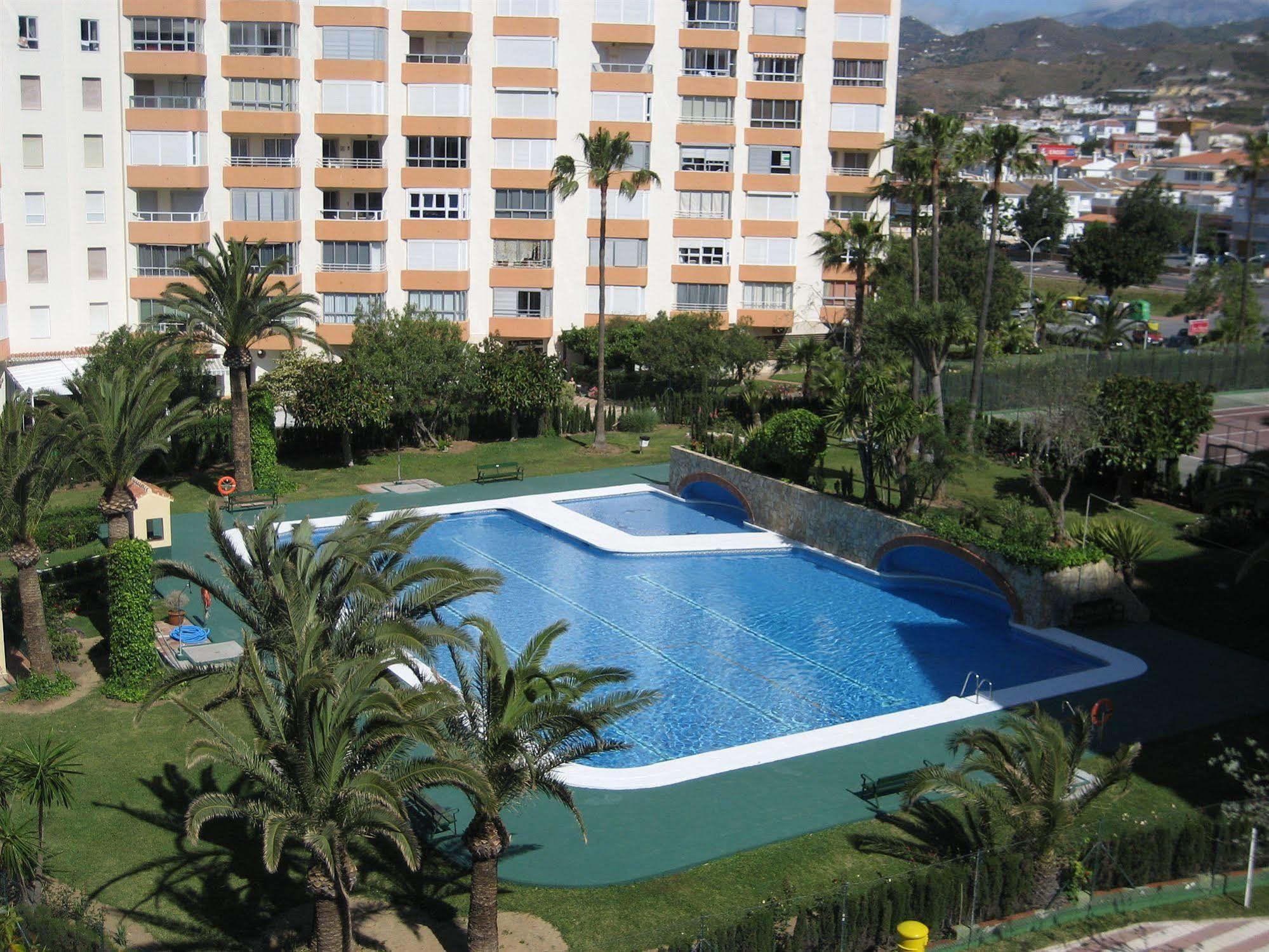 Apartamentos Intercentro Torrox-Costa ภายนอก รูปภาพ